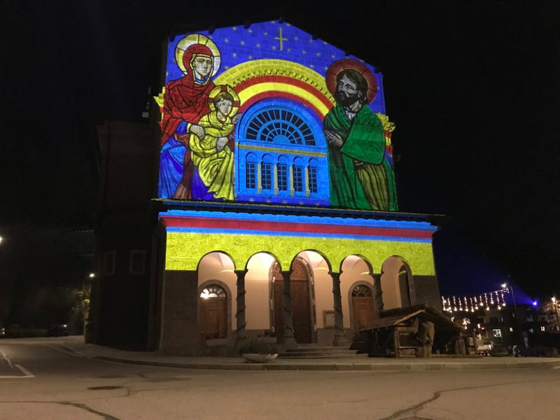 Spotlight on Selection: Choosing the Right Gobo for Your Lighting Needs