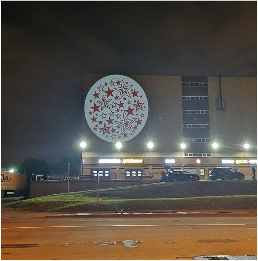 How Can Gobo Projectors Improve the Atmosphere of Your Wedding?