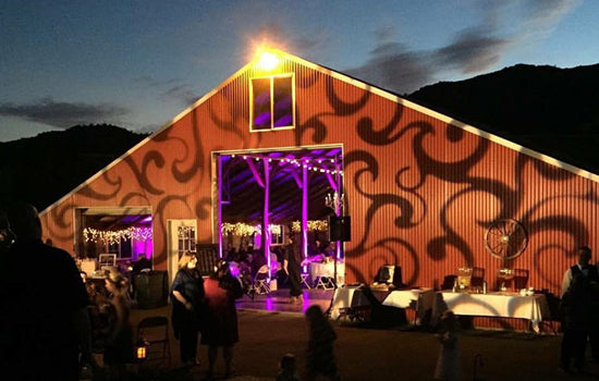 How Can Gobo Projectors Add a Unique Touch to Weddings?